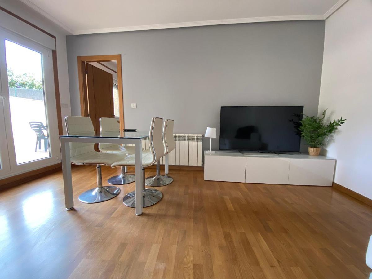 Apartamento A 5 Min Caminando De La Playa Sta. Cristina, Oleiros Ngoại thất bức ảnh